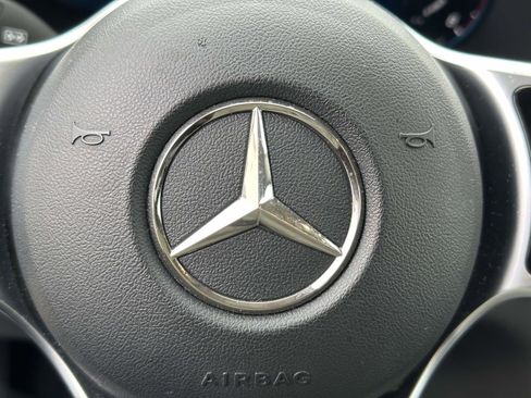 Used 2021 Mercedes-Benz GLC 300 4MATIC image 22