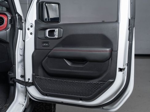 Used 2023 Jeep Wrangler Unlimited Rubicon 4xe AWD/4WD image 60