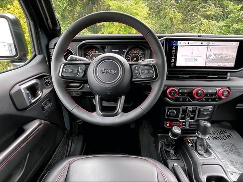 Used 2024 Jeep Wrangler Unlimited Rubicon w/ Capability Package AWD/4WD image 5