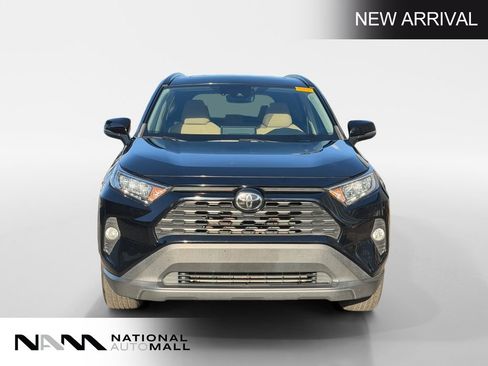 Used 2021 Toyota RAV4 XLE w/ Convenience Package AWD/4WD image 8