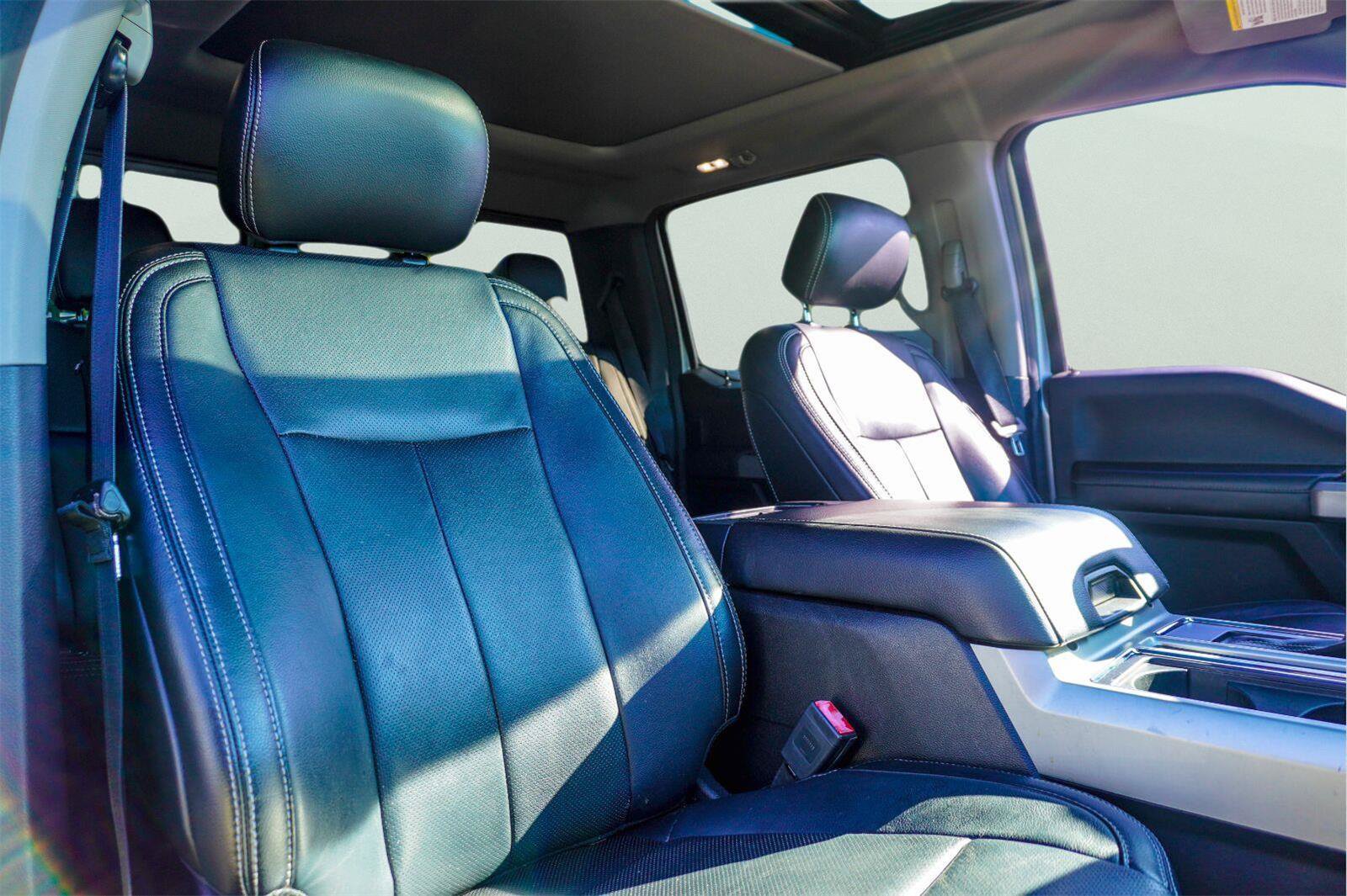 Used 2018 Ford F150 Lariat RWD image 22