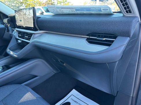 New 2026 Ford Explorer Active image 37