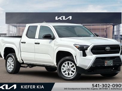 Used 2025 Toyota Tacoma SR