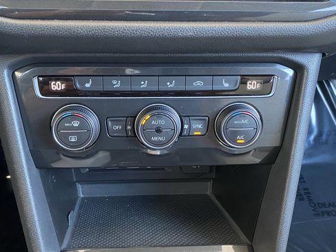 Used 2019 Volkswagen Tiguan SEL AWD/4WD image 35