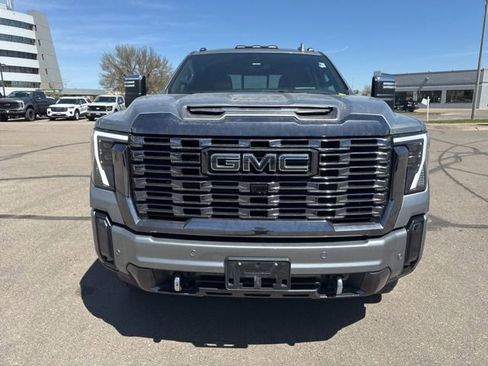 Used 2024 GMC Sierra 2500 Denali Ultimate AWD/4WD image 5