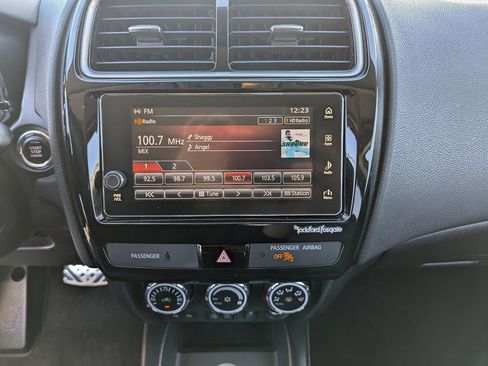 Used 2018 Mitsubishi Outlander Sport SEL image 19