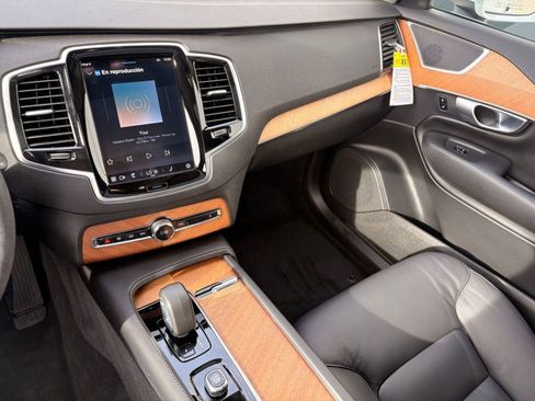 Certified 2024 Volvo XC90 B5 Plus w/ Protection Package Premier image 22