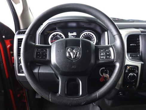 Used 2017 RAM 1500 Classic SLT image 11