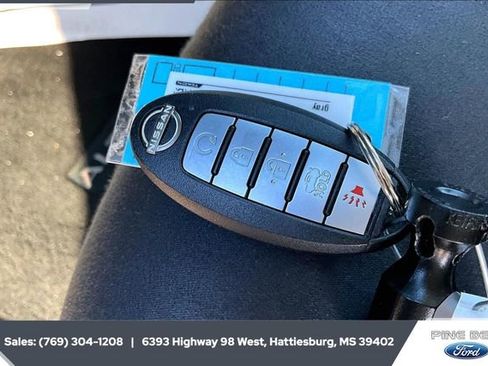 Used 2024 Nissan Altima 2.5 SV image 9