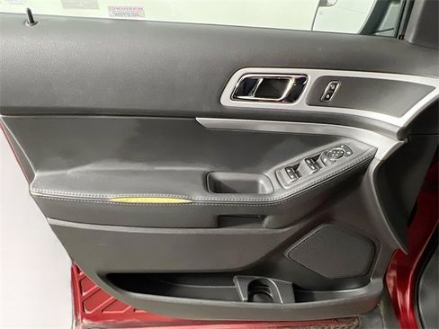 Used 2014 Ford Explorer XLT image 27
