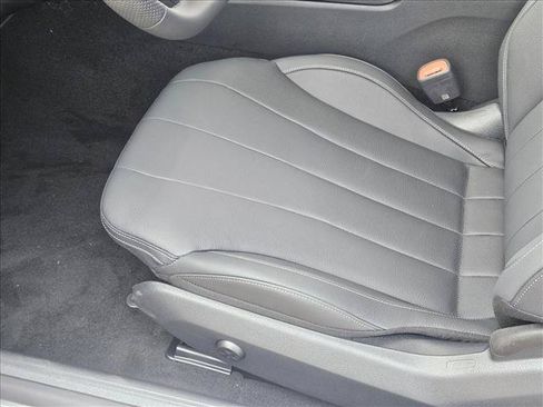 New 2026 Mercedes-Benz CLE 300 4MATIC Coupe image 4
