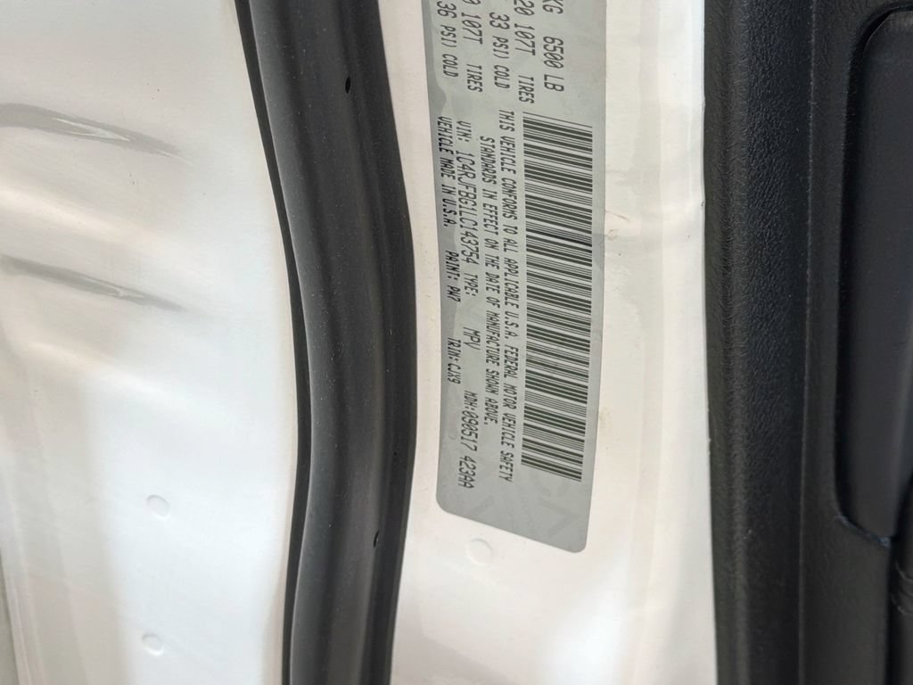 Used 2020 Jeep Grand Cherokee Limited AWD/4WD image 33