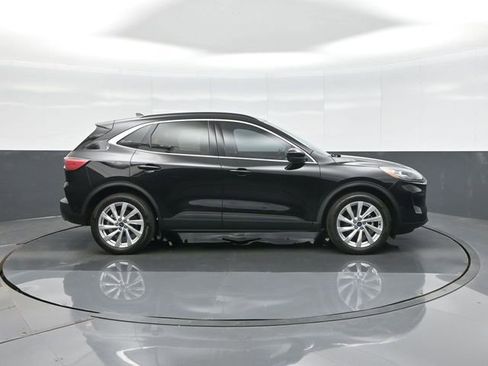 Used 2022 Ford Escape Titanium w/ Titanium Elite Package AWD/4WD image 8