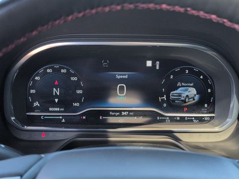 Used 2023 Chevrolet Suburban RST w/ Luxury Package image 20