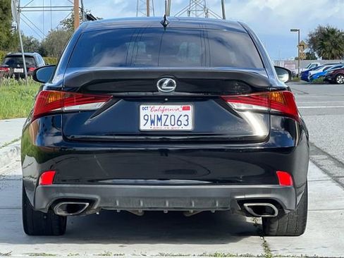 Used 2017 Lexus IS 200t image 5