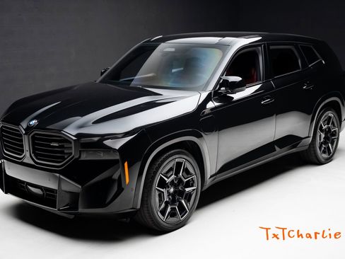 Used 2023 BMW XM w/ M Driver's Package AWD/4WD image 1