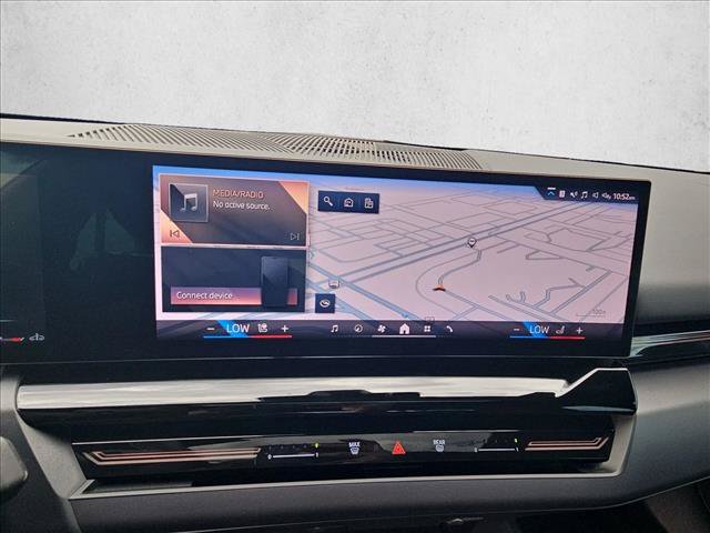 Certified 2024 BMW 530i w/ Convenience Package RWD image 15