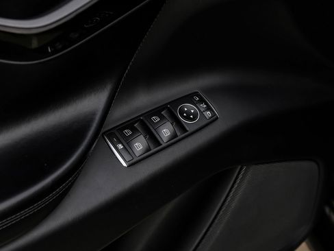 Used 2018 Tesla Model X 75D image 47