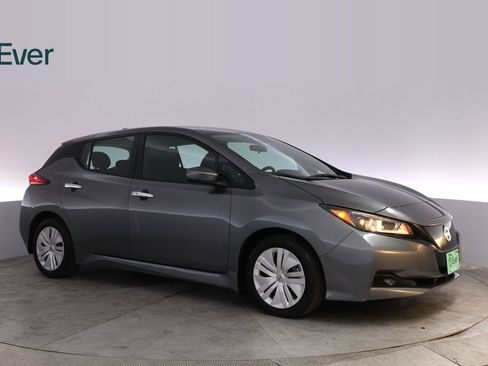 Used 2025 Nissan Leaf S FWD image 14