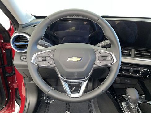 New 2026 Chevrolet Trax LT w/ Driver Confidence Package FWD image 31