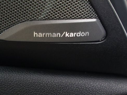 Used 2023 BMW X4 xDrive30i w/ Convenience Package image 44