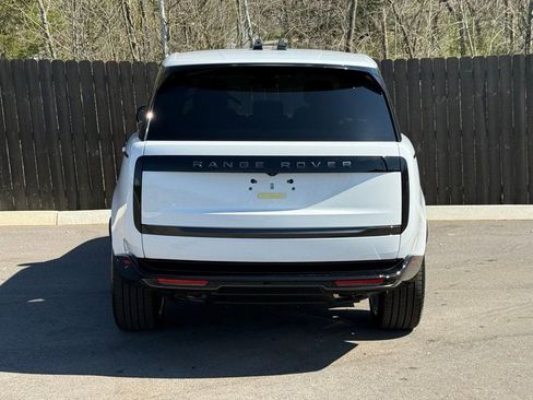 New 2026 Land Rover Range Rover Long Wheelbase SE image 4