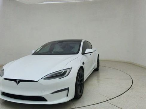 Used 2022 Tesla Model S Base image 58