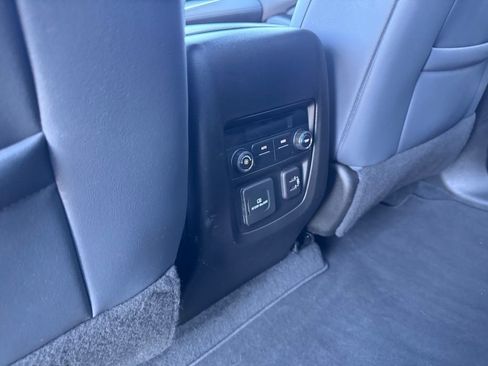 Used 2023 Buick Enclave Essence w/ Experience Buick Package AWD/4WD image 24