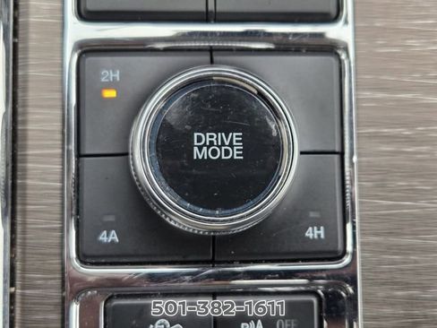 Used 2024 Ford Expedition Limited AWD/4WD image 27