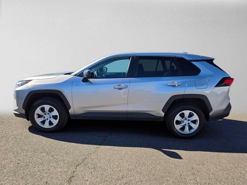 Certified 2023 Toyota RAV4 LE AWD/4WD image 8