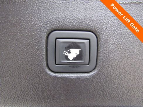 Used 2023 Chevrolet Blazer Premier w/ Driver Confidence II Package image 25