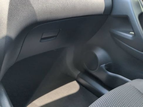 Used 2019 Nissan Rogue Sport S w/ Appearance Package FWD image 17