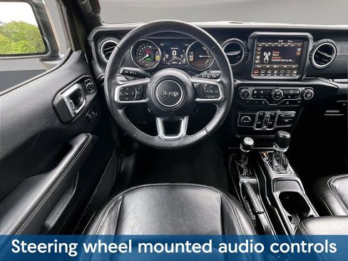 Used 2023 Jeep Wrangler Unlimited Sahara w/ Cold Weather Group AWD/4WD image 9