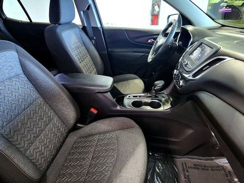 Used 2024 Chevrolet Equinox LT FWD image 44