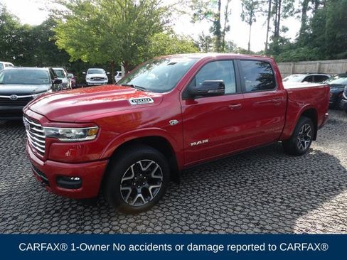 Used 2026 RAM 1500 Laramie w/ Laramie Preferred Package AWD/4WD image 3
