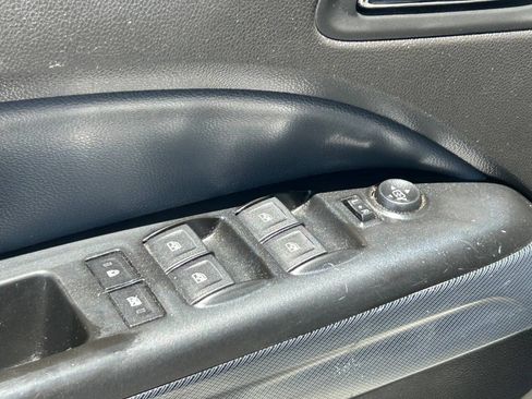 Used 2018 Chevrolet Colorado Z71 RWD image 26