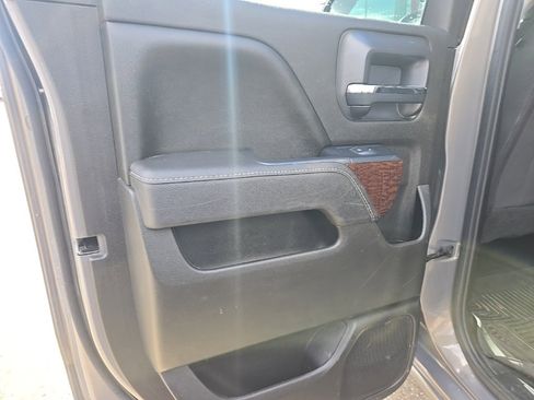 Used 2017 GMC Sierra 1500 SLE w/ SLE Value Package image 28