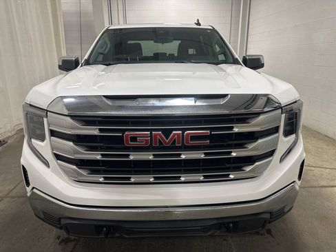 Used 2023 GMC Sierra 1500 SLE image 2