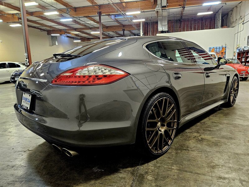 Used 2013 Porsche Panamera S RWD image 12