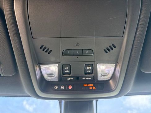 Used 2021 Chevrolet Blazer RS w/ Enhanced Convenience Package FWD image 33