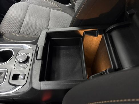 Used 2020 Chevrolet Traverse LT AWD/4WD image 18