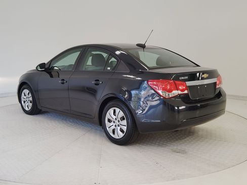 Used 2016 Chevrolet Cruze LS image 3