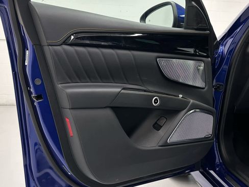 Used 2023 Maserati Grecale Modena AWD/4WD image 23