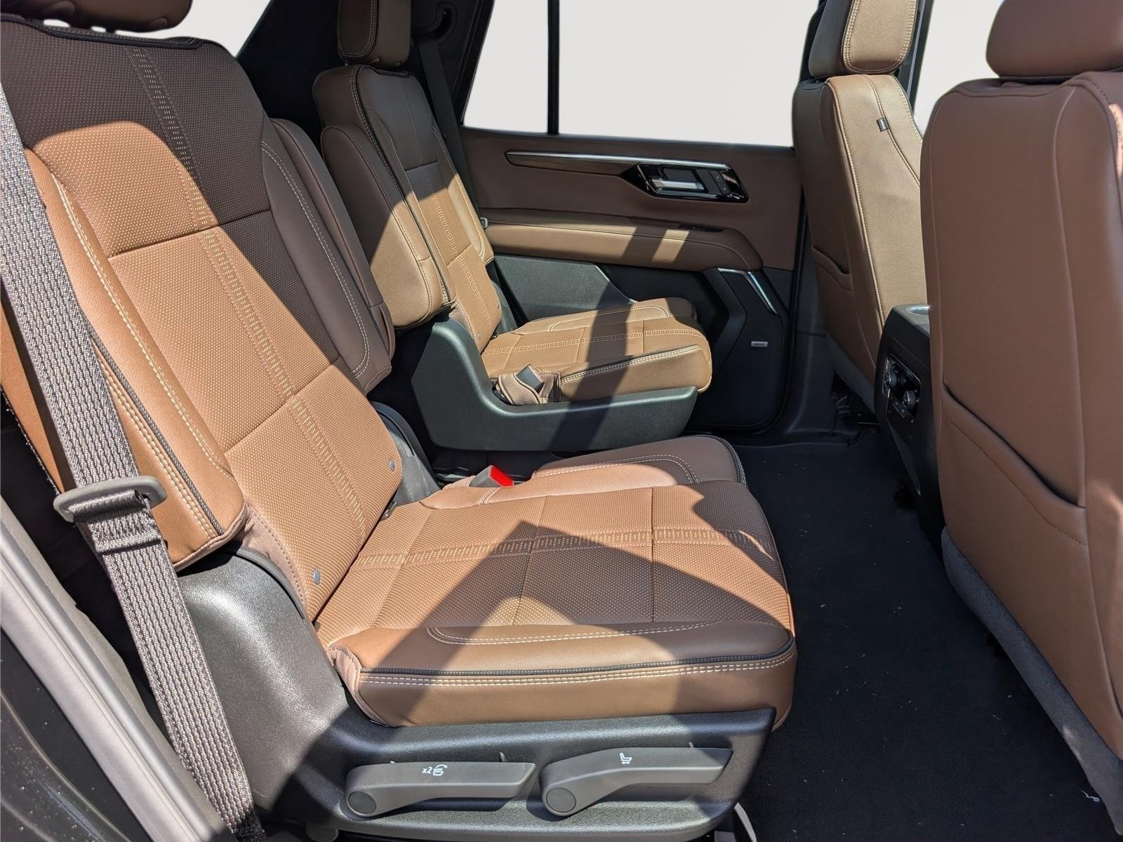 New 2026 Chevrolet Tahoe High Country AWD/4WD image 9