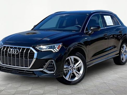 Used 2023 Audi Q3 2.0T Premium w/ Convenience Package AWD/4WD image 1