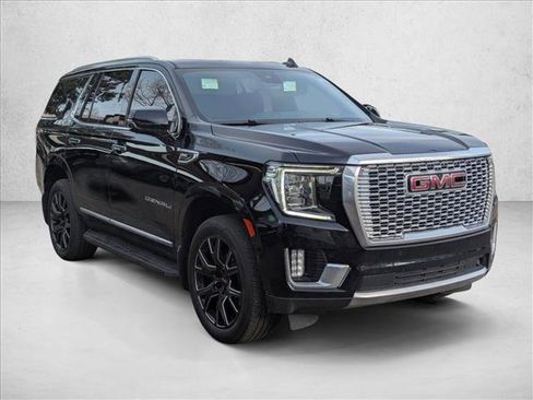 Used 2023 GMC Yukon Denali image 3