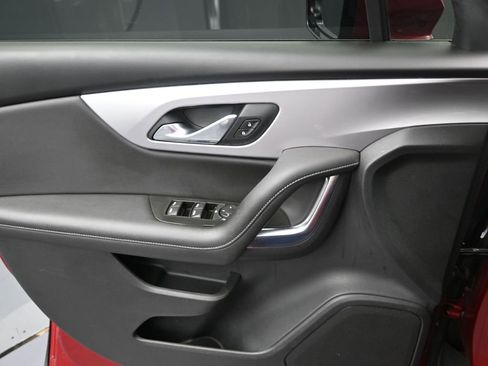 Used 2021 Chevrolet Blazer LT image 11