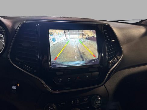 Used 2020 Jeep Cherokee High Altitude image 21