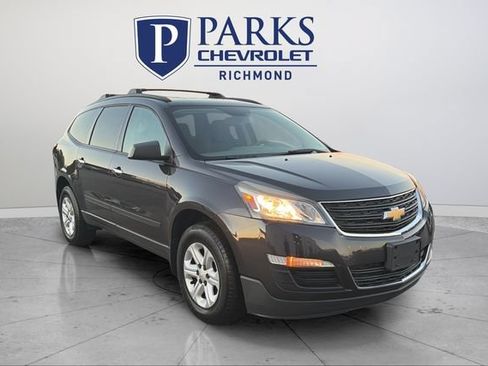 Used 2016 Chevrolet Traverse LS FWD image 1