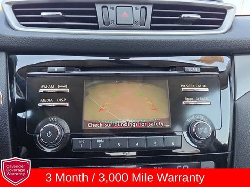 Used 2015 Nissan Rogue SV w/ SV Moonroof Package AWD/4WD image 9